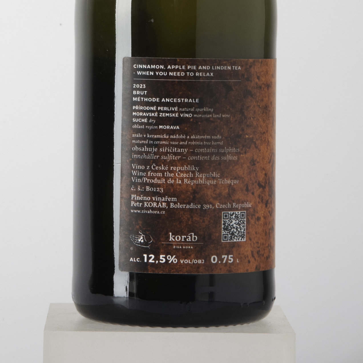 Orange on leaves Pét Nat – Bild 3